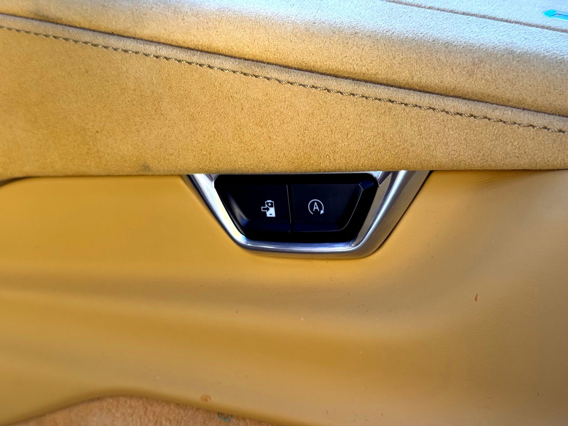 Used 2025 Chevrolet Corvette E-Ray w/ Stealth Interior Trim Package image 31