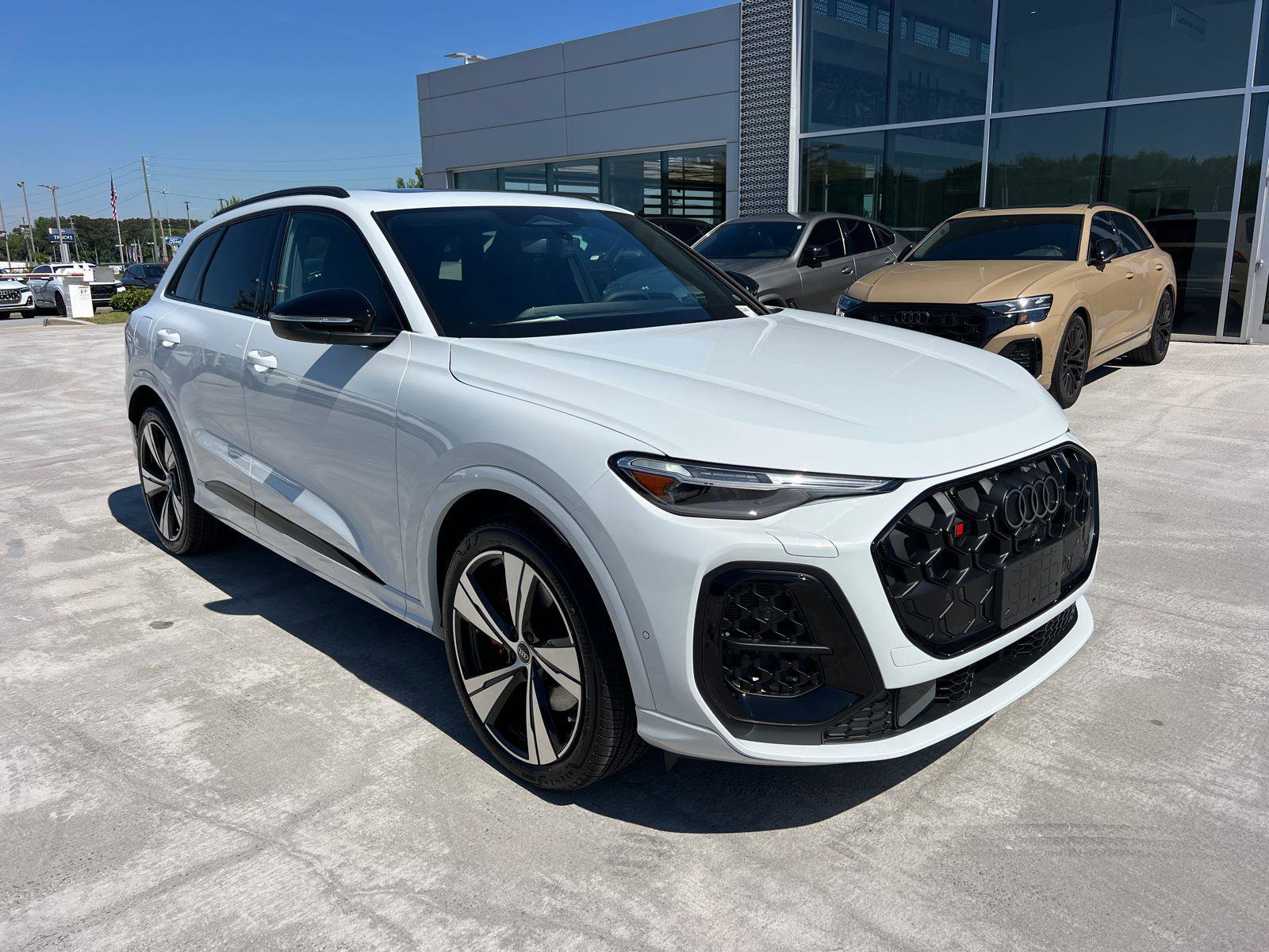 New 2026 Audi SQ5 Premium Plus AWD/4WD image 3