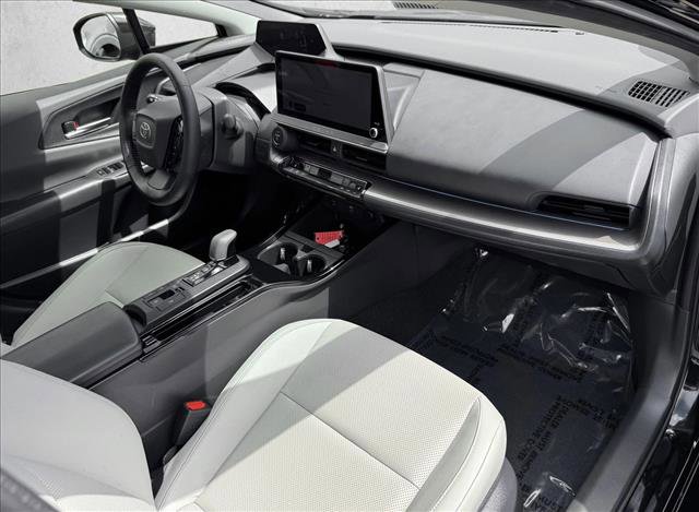 Used 2025 Toyota Prius XLE AWD/4WD image 20
