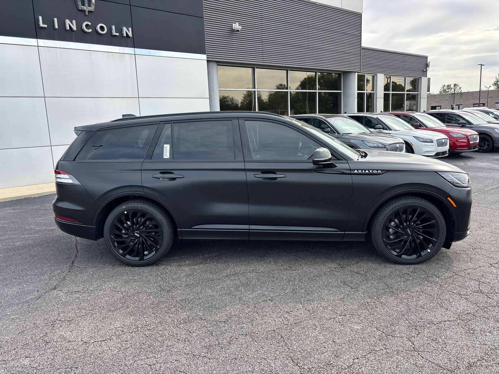 New 2026 Lincoln Aviator Reserve AWD/4WD image 8