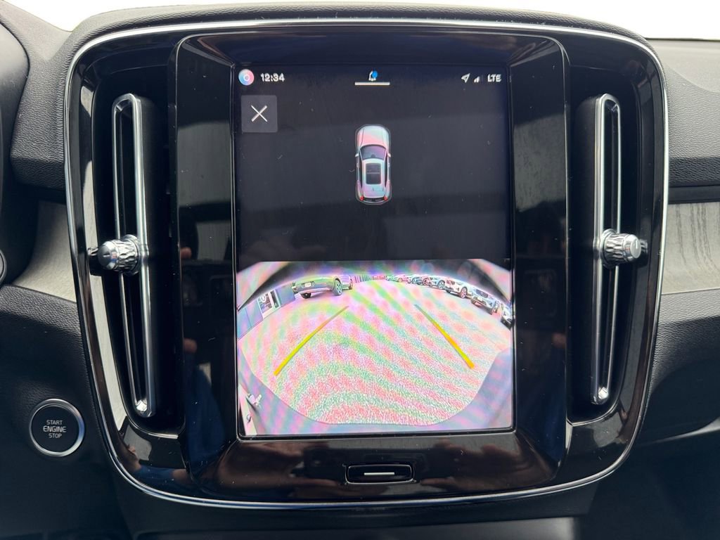 Used 2025 Volvo XC40 B5 Core AWD/4WD image 21