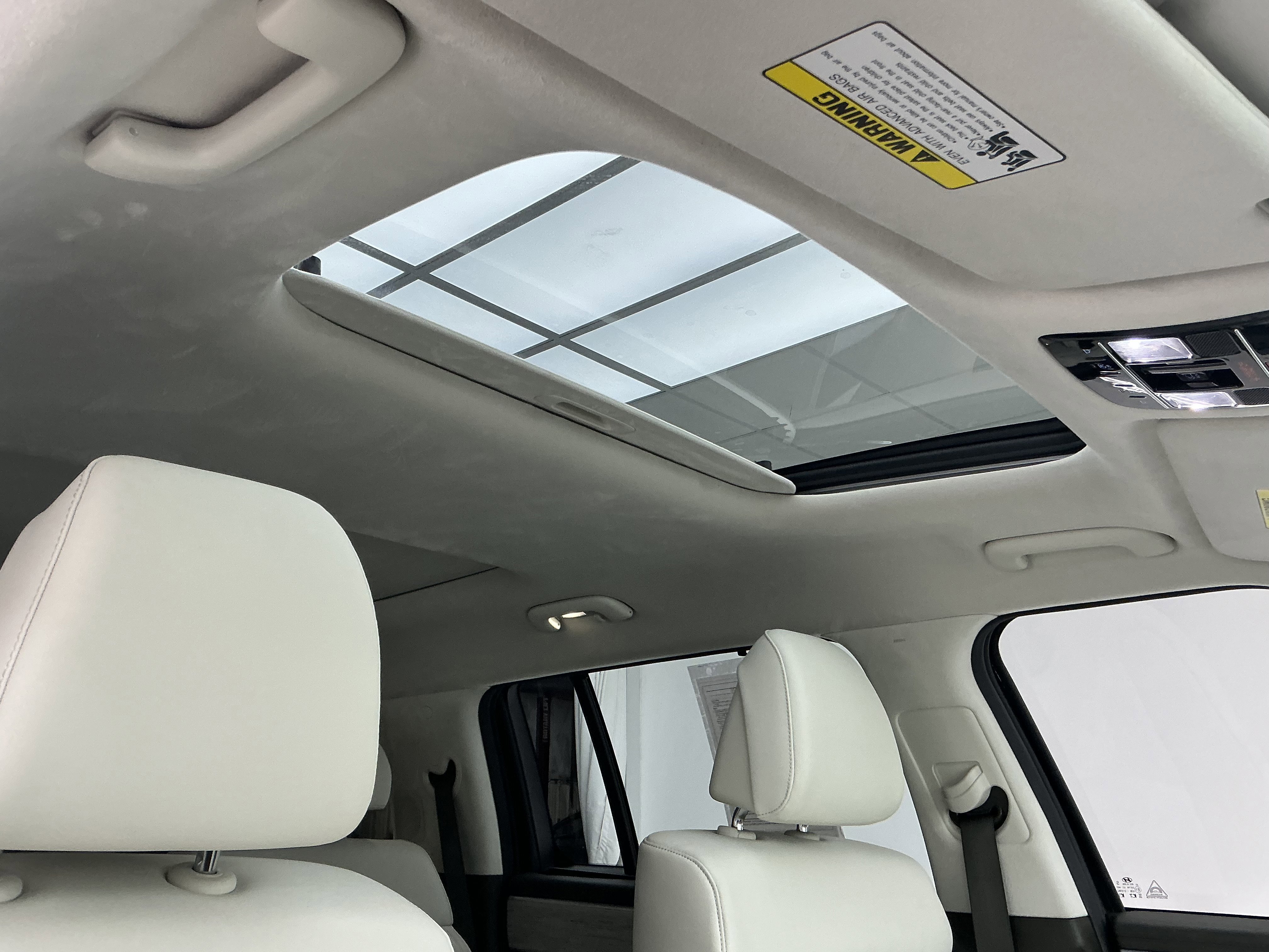 Used 2024 Hyundai Santa Fe Calligraphy image 26