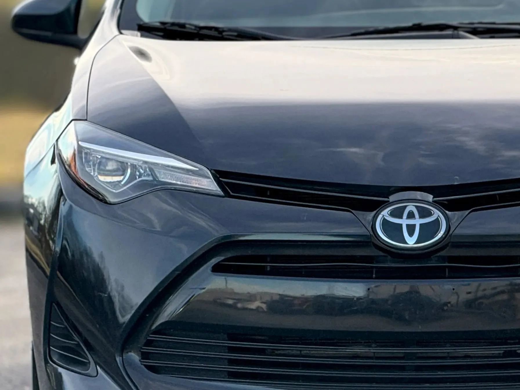 Used 2019 Toyota Corolla L image 11