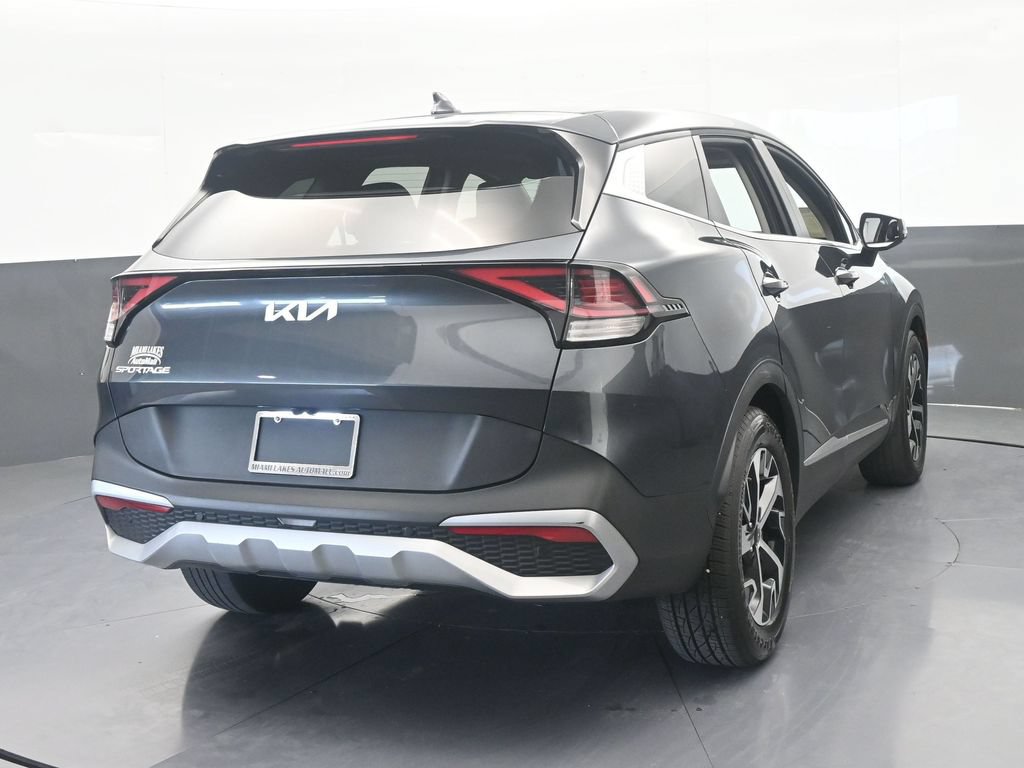 Used 2024 Kia Sportage EX FWD image 5