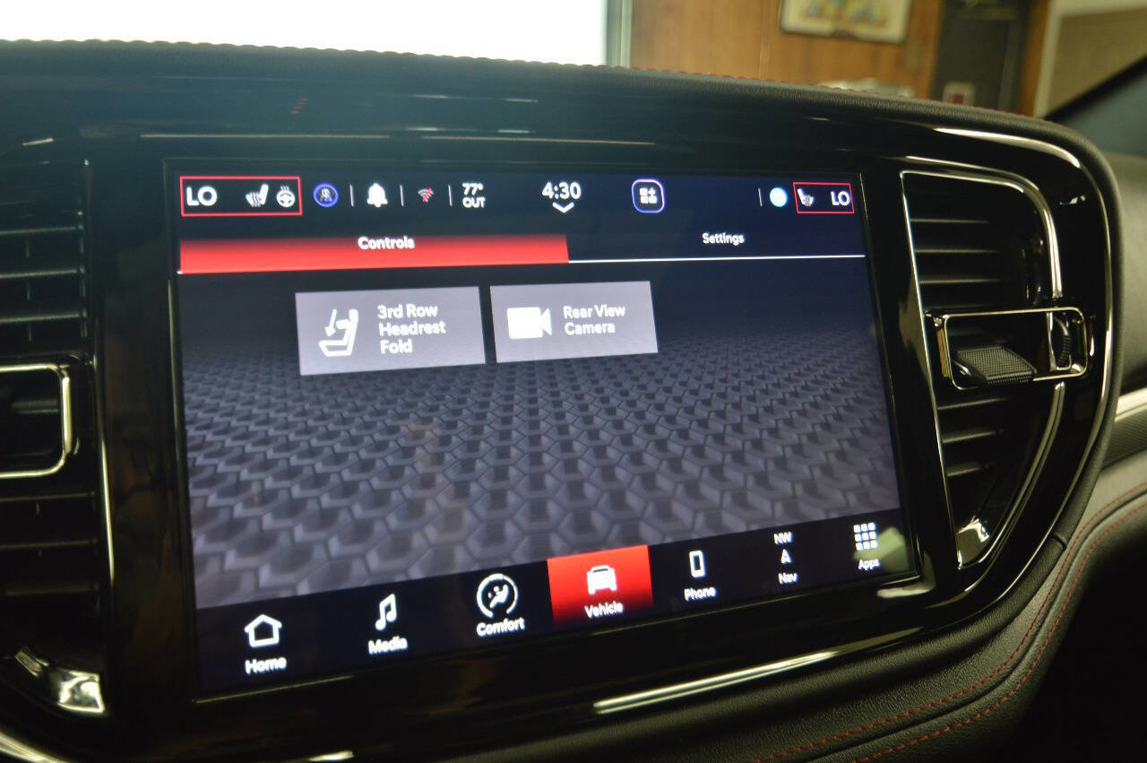 Used 2024 Dodge Durango GT image 37