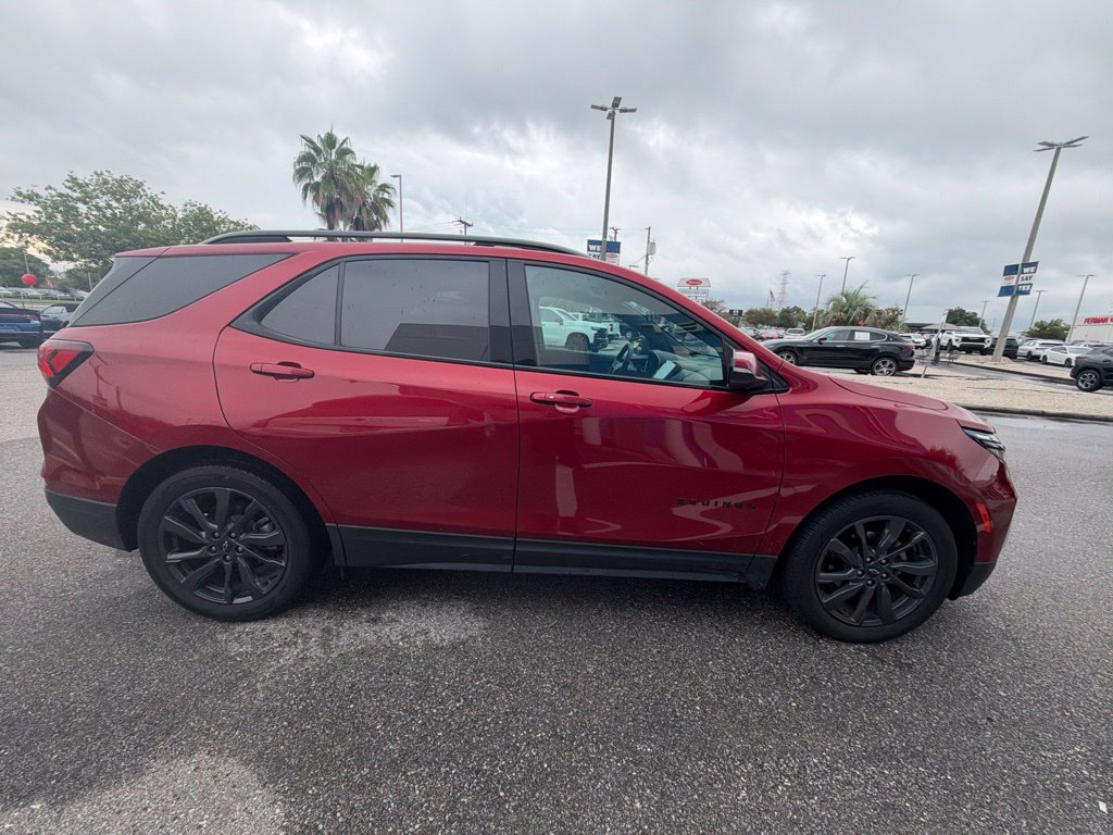 Used 2023 Chevrolet Equinox RS w/ RS Leather Package FWD image 5