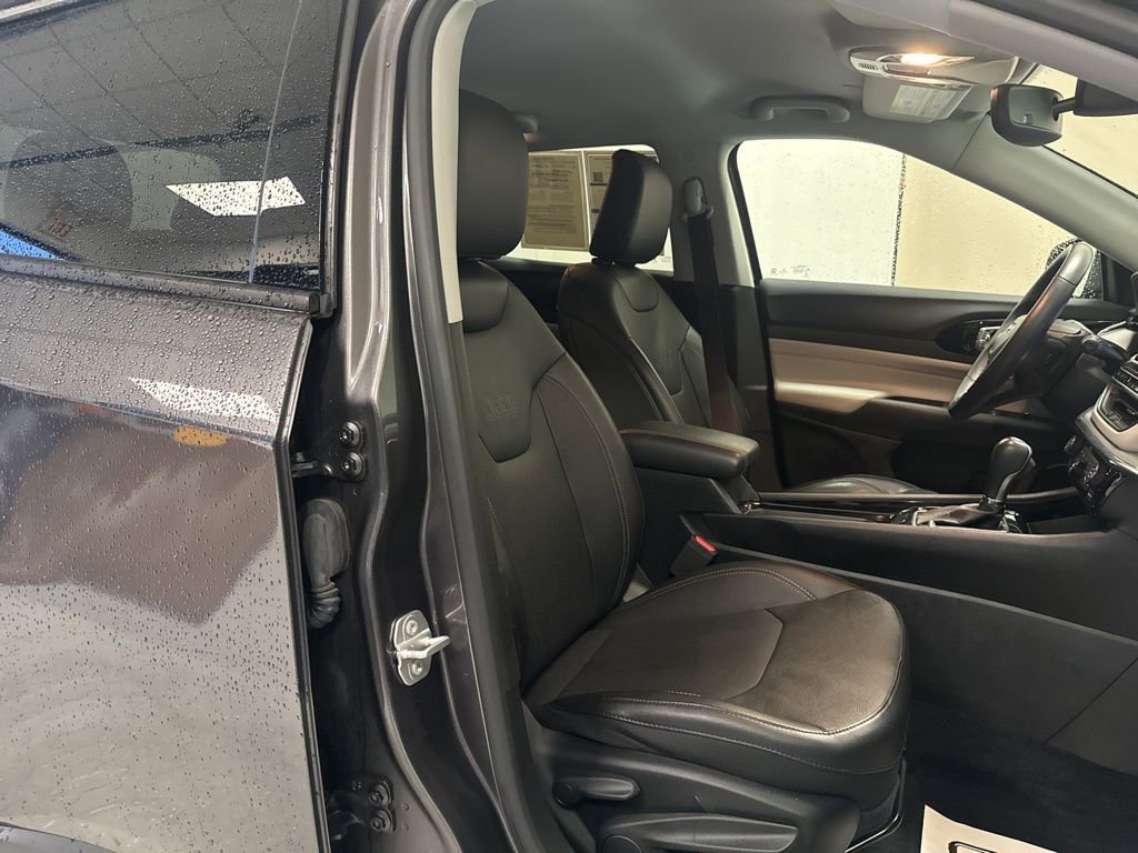 Used 2022 Jeep Compass Limited image 29