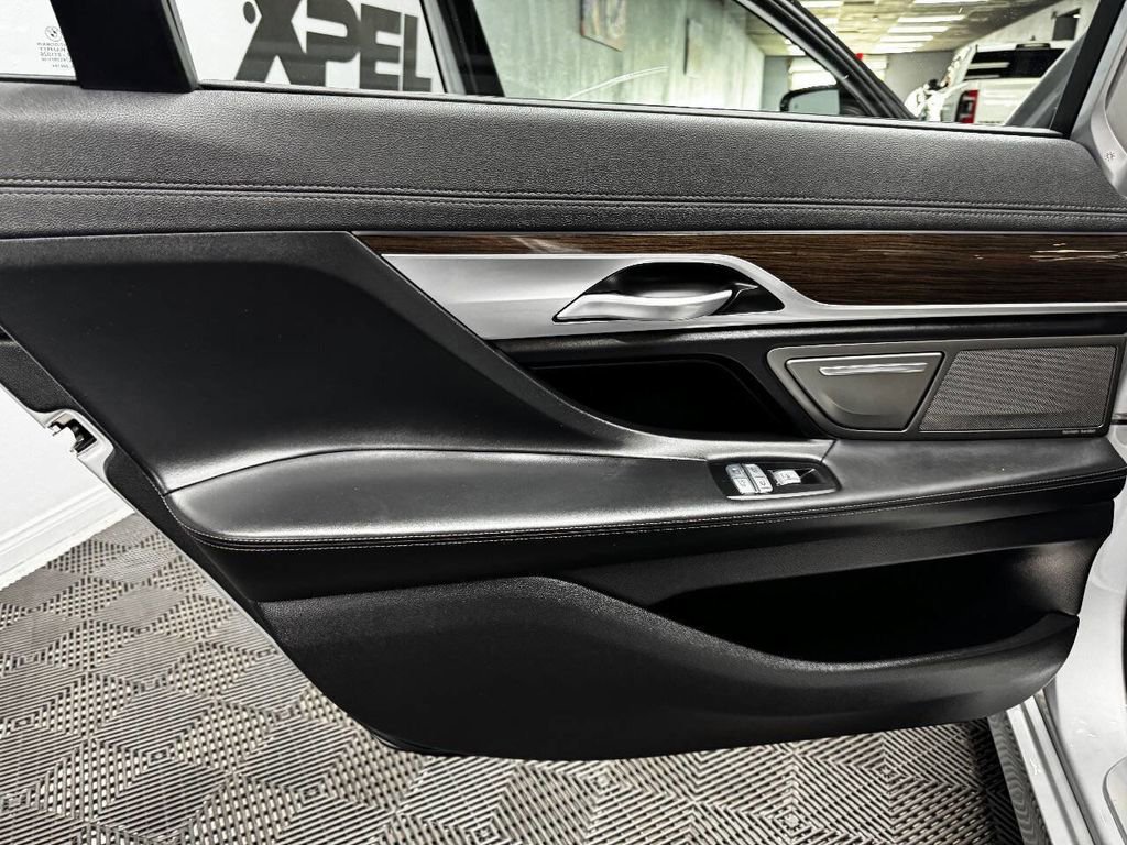 Used 2020 BMW 740i image 46