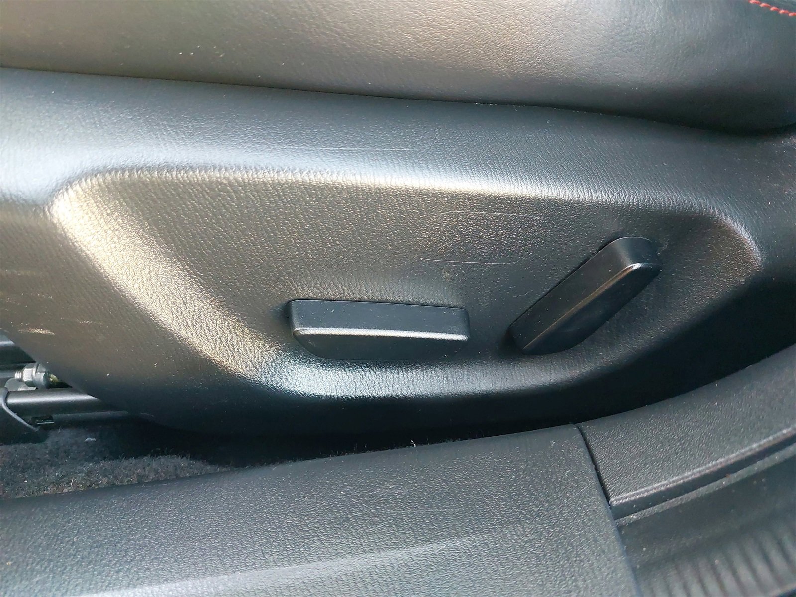 Used 2016 MAZDA MAZDA3 s Touring image 34