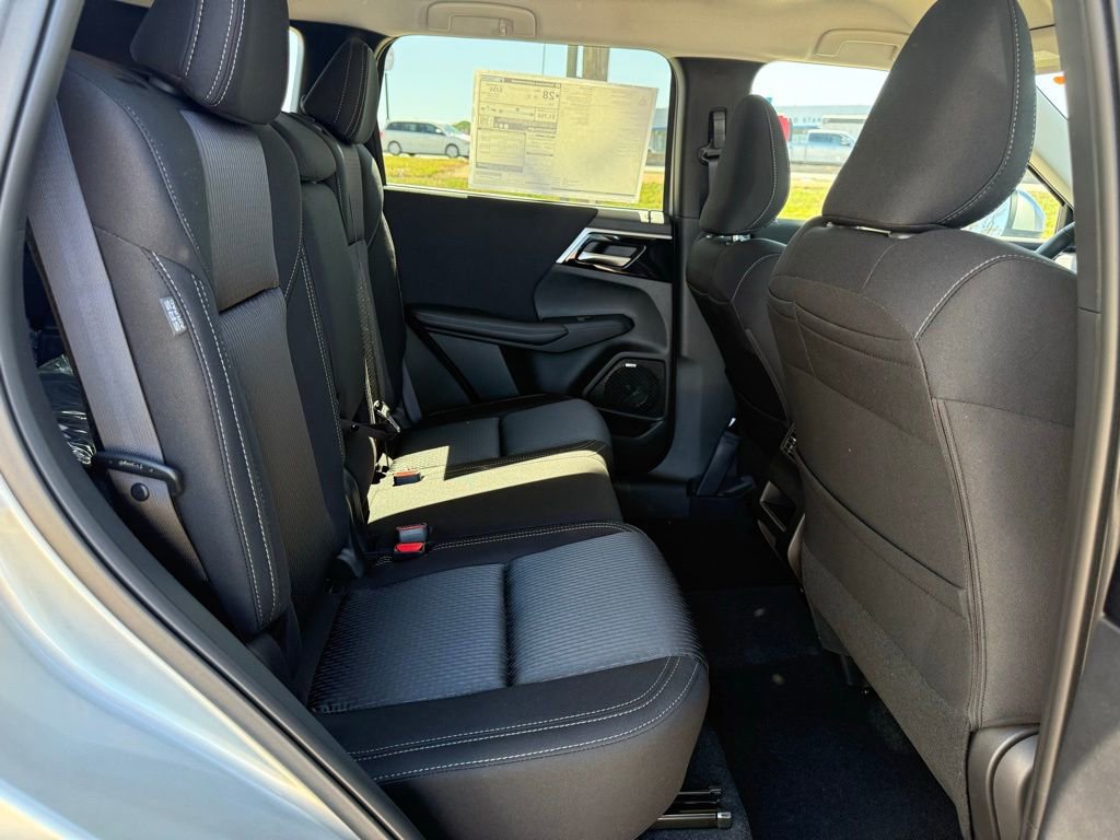 New 2026 Mitsubishi Outlander ES image 21