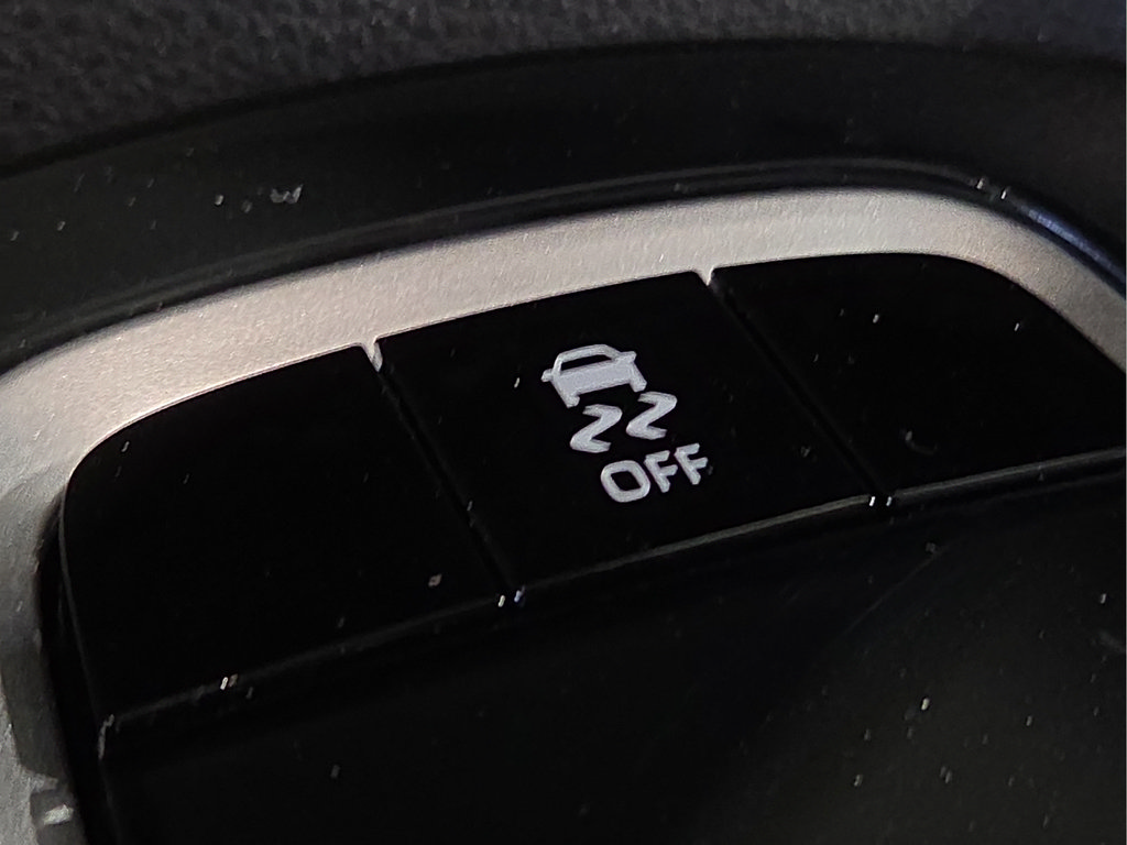 Certified 2025 Toyota Corolla LE FWD image 22