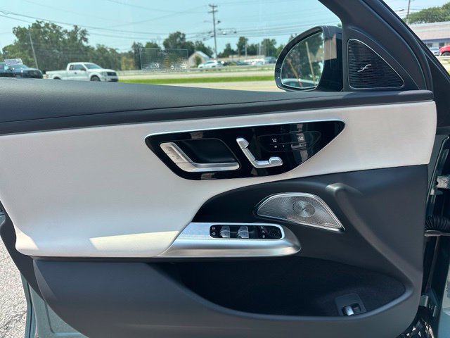 New 2027 Mercedes-Benz E 350 4MATIC Sedan image 13