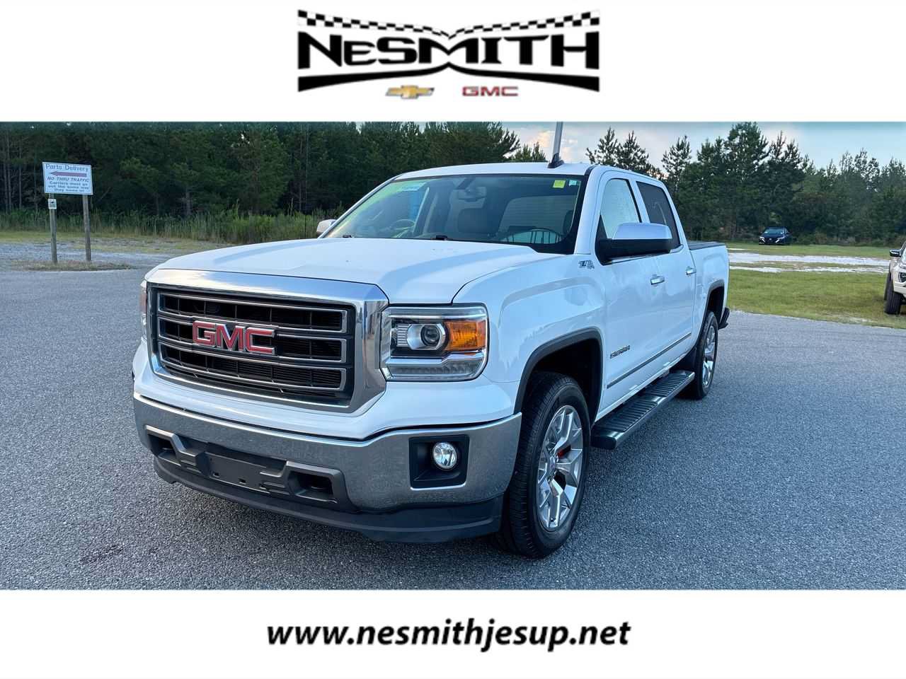 Used 2015 GMC Sierra 1500 SLT w/ SLT Crew Cab Value Package AWD/4WD image 1