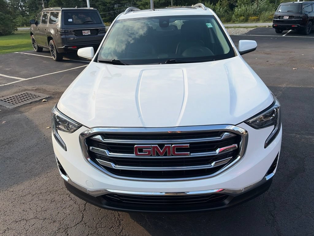 Used 2021 GMC Terrain SLT w/ Infotainment Package II AWD/4WD image 3