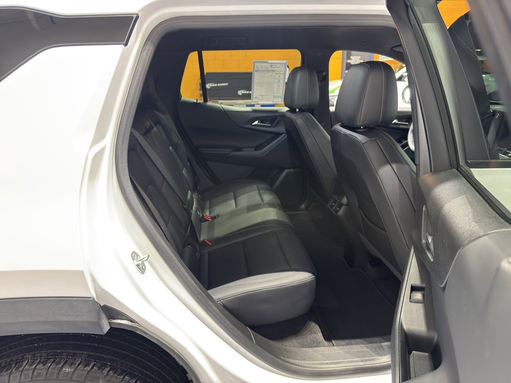 Used 2025 Chevrolet Equinox LT w/ Convenience Package II image 20