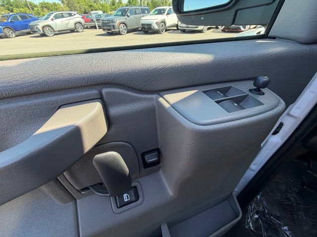 Used 2025 Chevrolet Express 3500 LT w/ LT Preferred Equipment Group RWD image 22