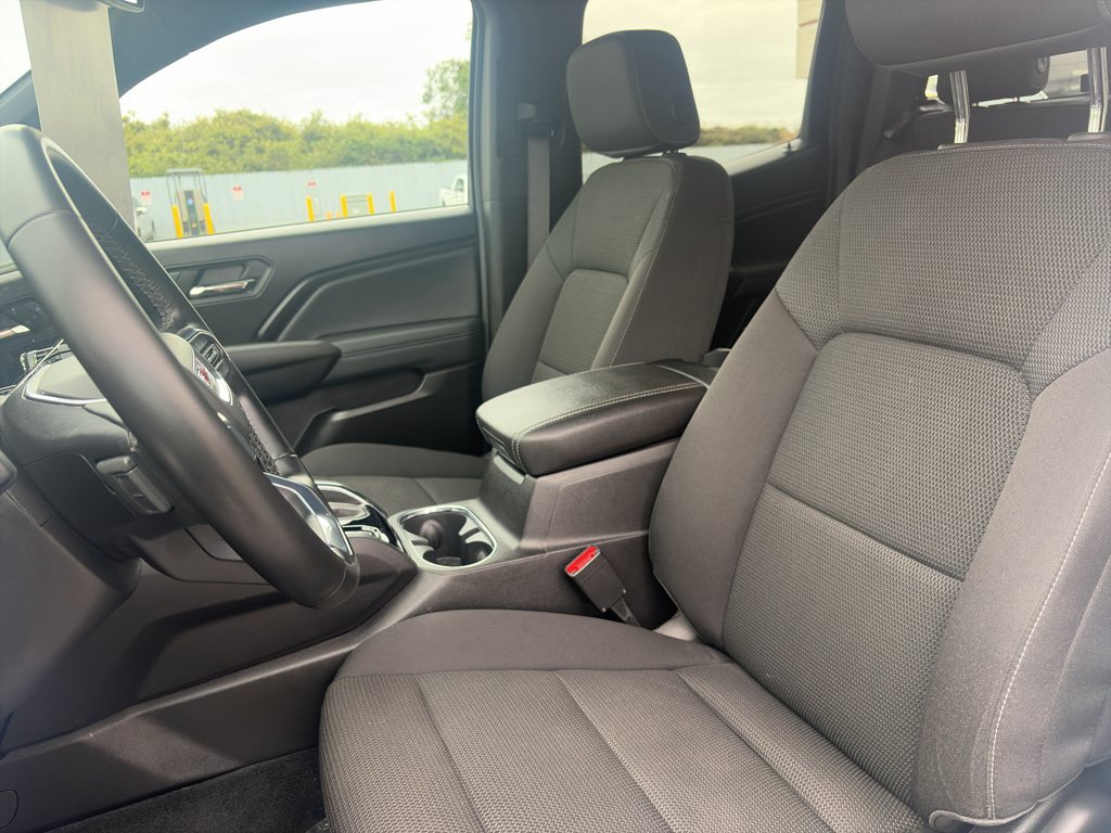 Used 2024 GMC Canyon Elevation w/ Convenience Package AWD/4WD image 6
