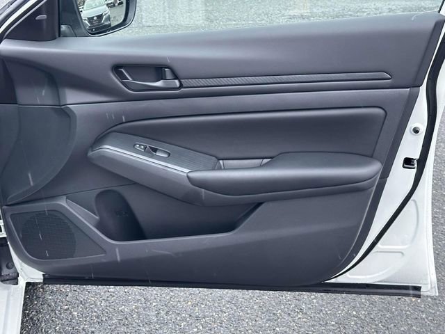 Certified 2025 Nissan Altima 2.5 S image 9