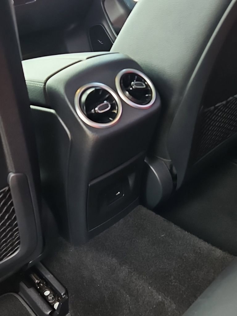 Used 2023 Mercedes-Benz CLA 250 image 22