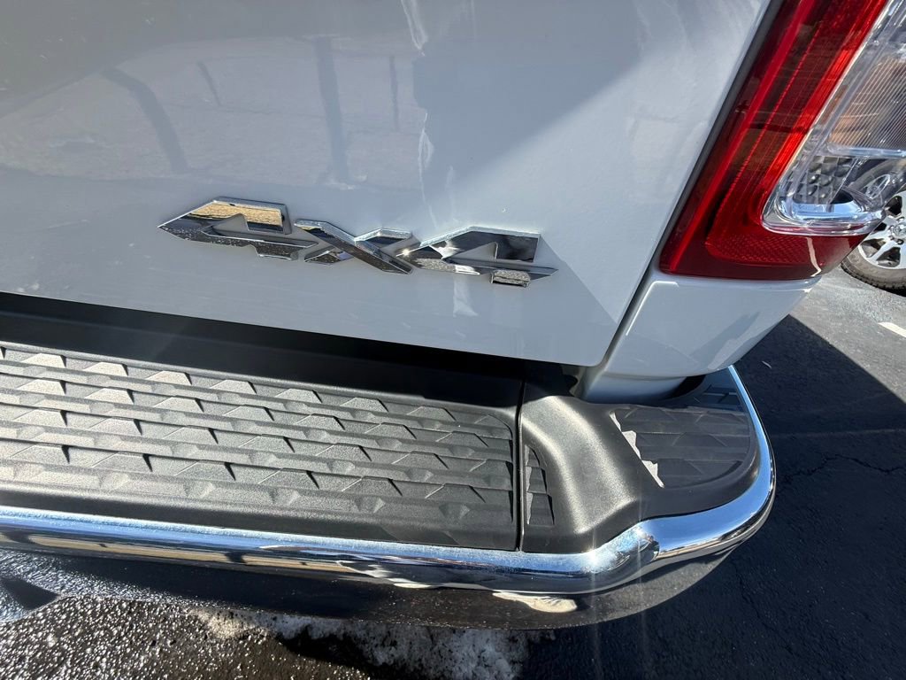 Used 2024 RAM 3500 Tradesman w/ Chrome Appearance Group image 15