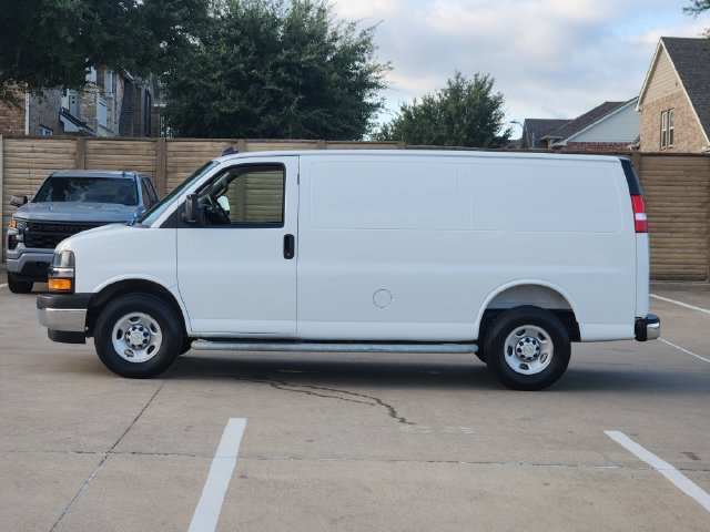 Used 2025 Chevrolet Express 2500 w/ Driver Convenience Package RWD image 11