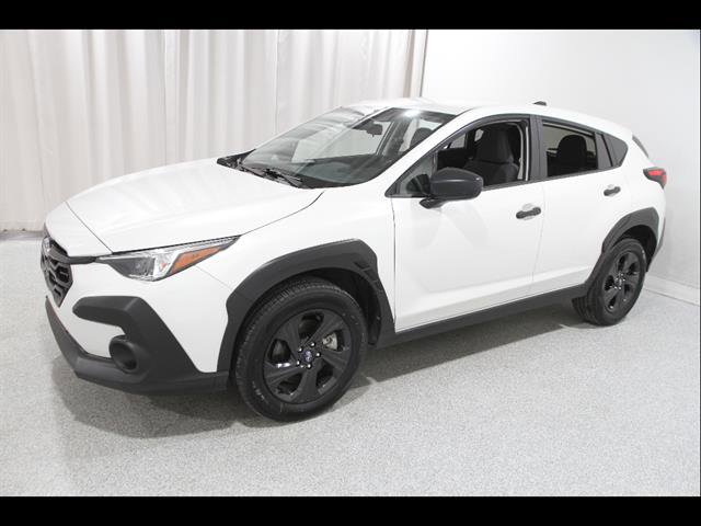 Used 2025 Subaru Crosstrek 2.0i image 3