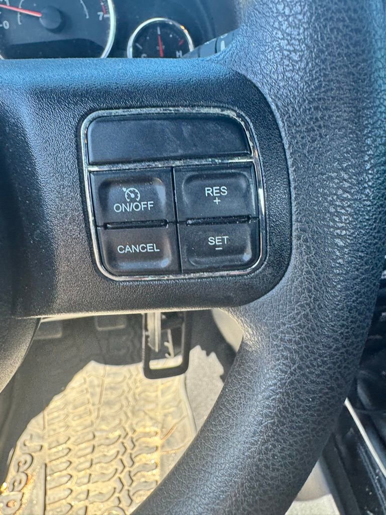 Used 2018 Jeep Wrangler Sport AWD/4WD image 17
