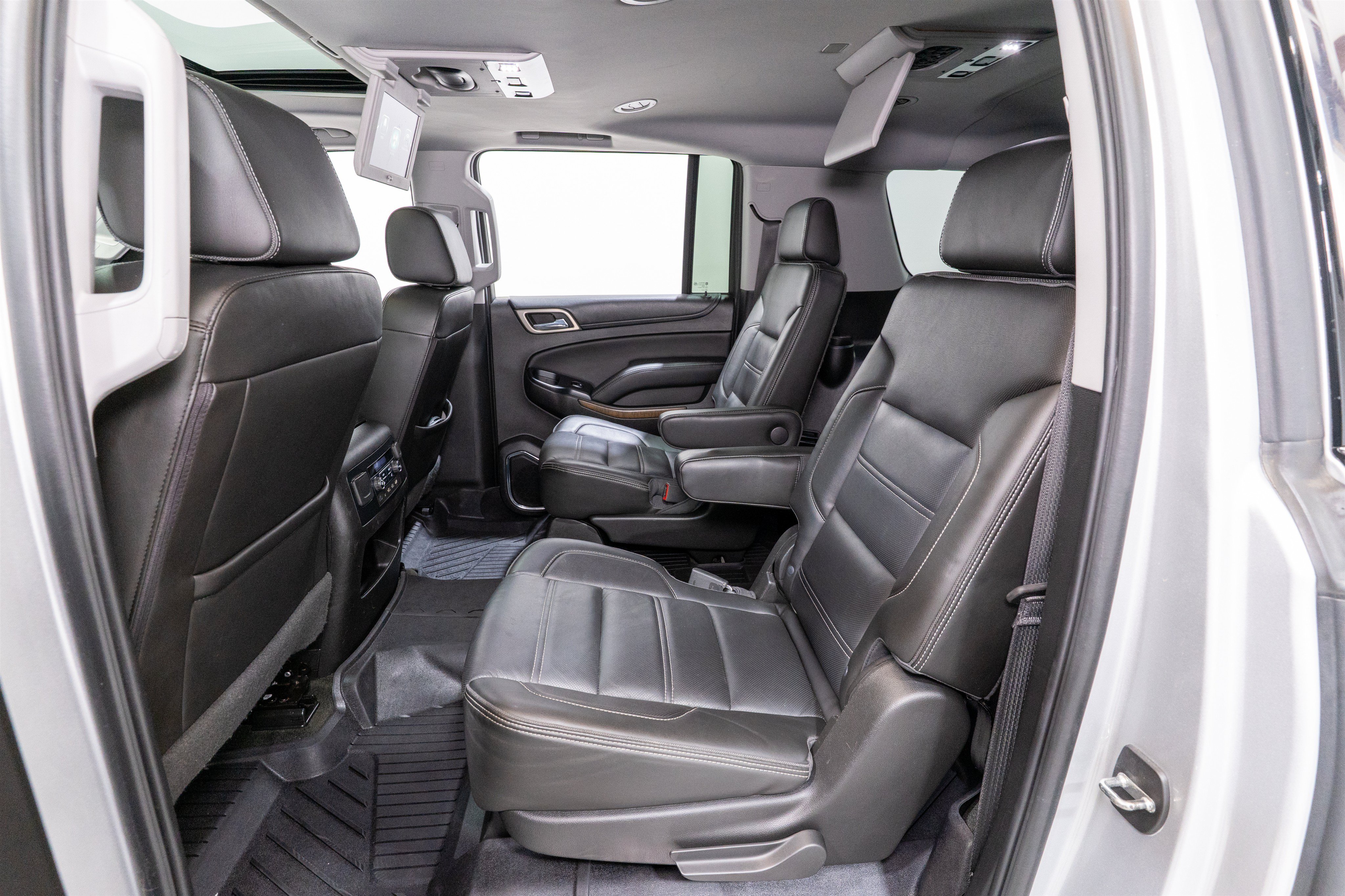 Used 2018 GMC Yukon XL Denali w/ Denali Ultimate Package AWD/4WD image 35