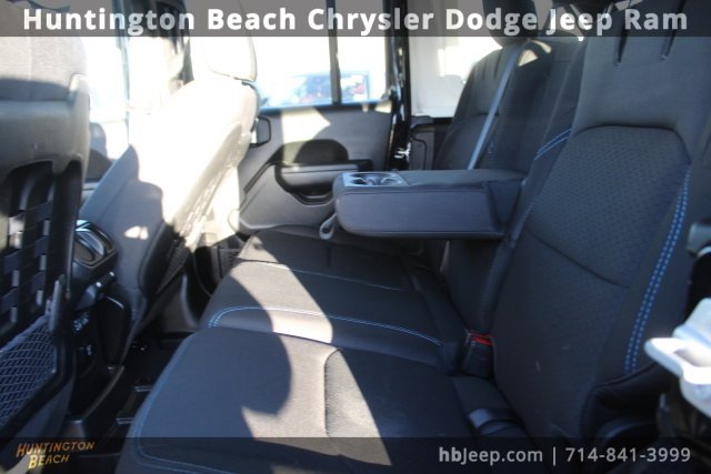 Used 2022 Jeep Wrangler Unlimited Rubicon 4xe w/ Cold Weather Group image 35