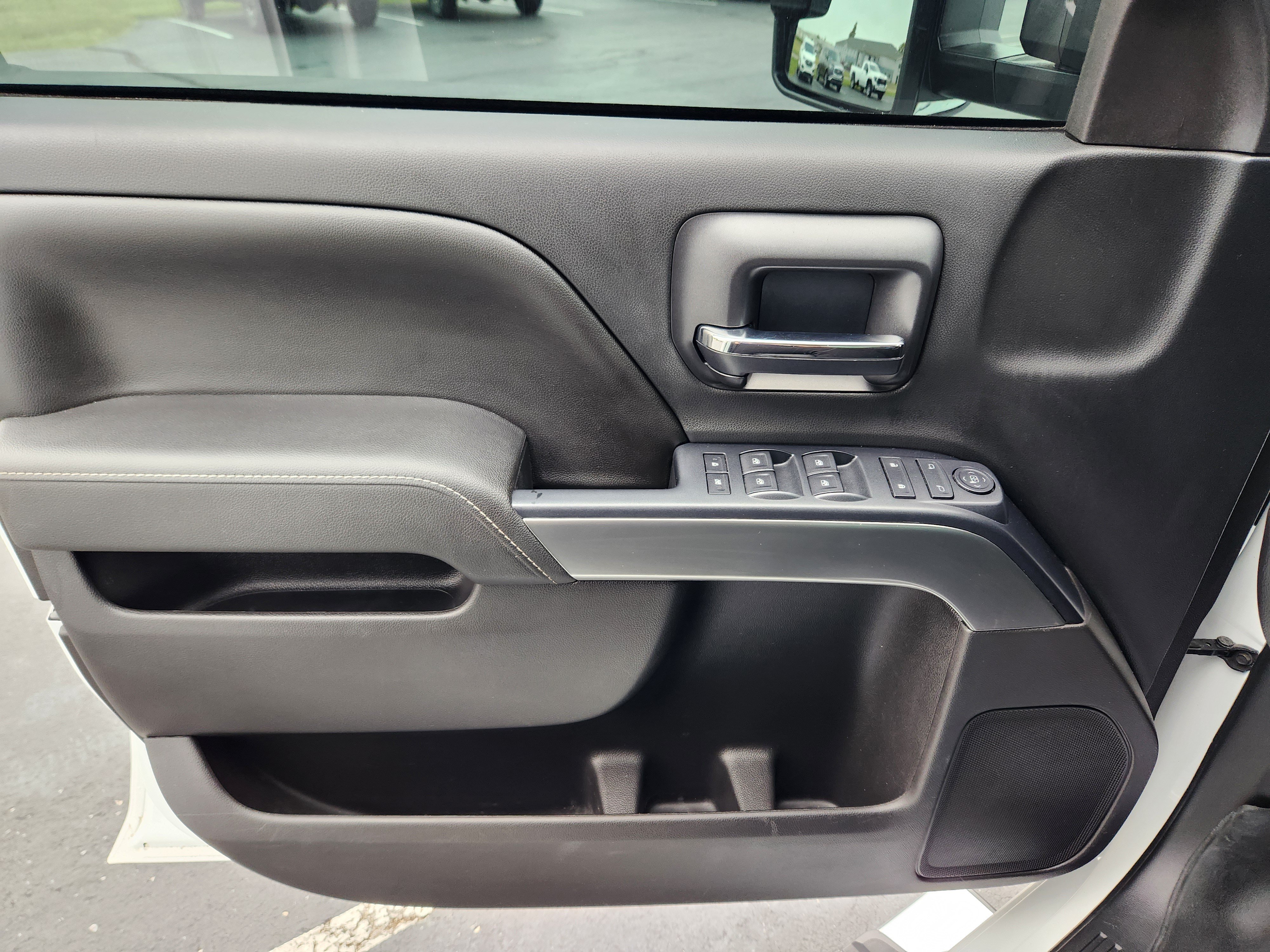 Used 2016 Chevrolet Silverado 2500 LT AWD/4WD image 23