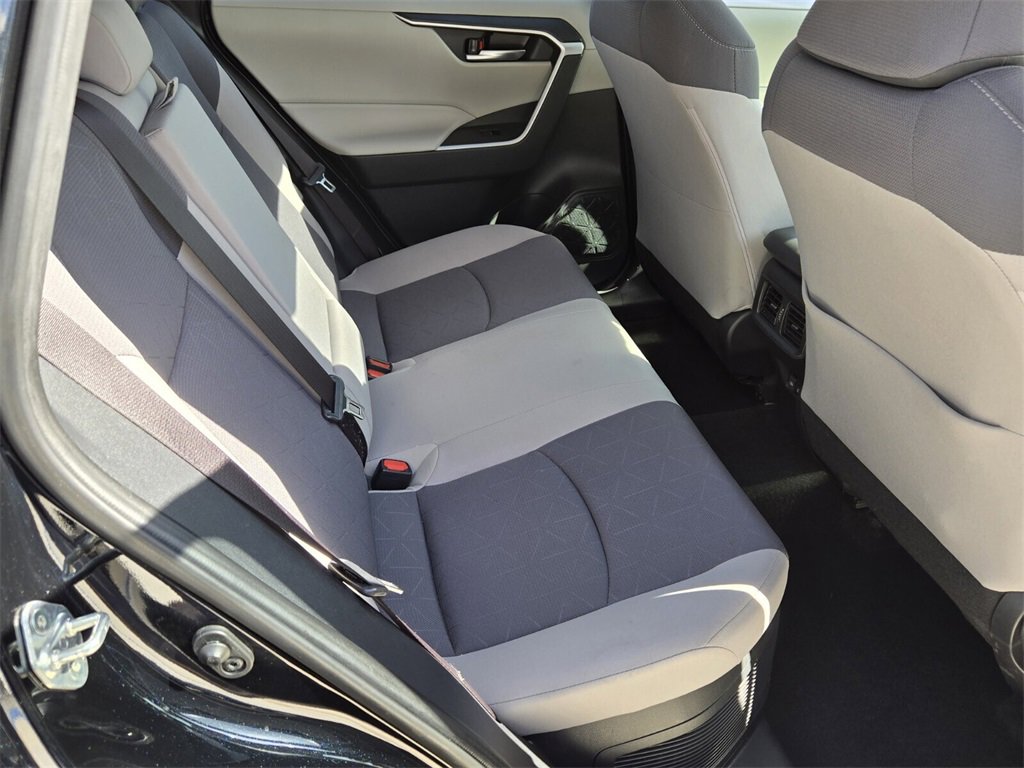 Used 2024 Toyota RAV4 XLE image 17
