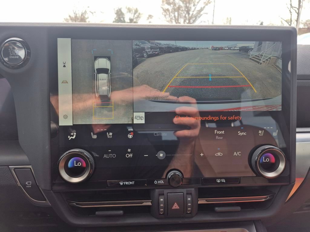 Used 2024 Lexus GX 550 w/ Accessory Package (Z1) image 23