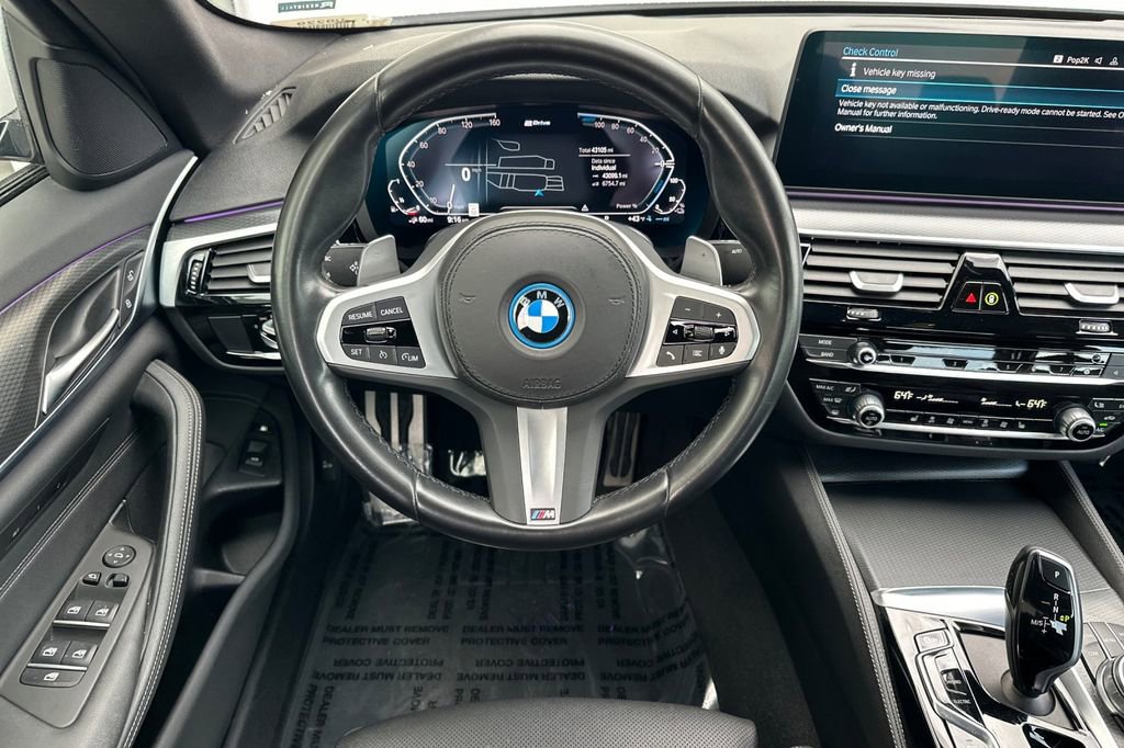 Used 2023 BMW 530e 530e iPerformance w/ M Sport Package image 15