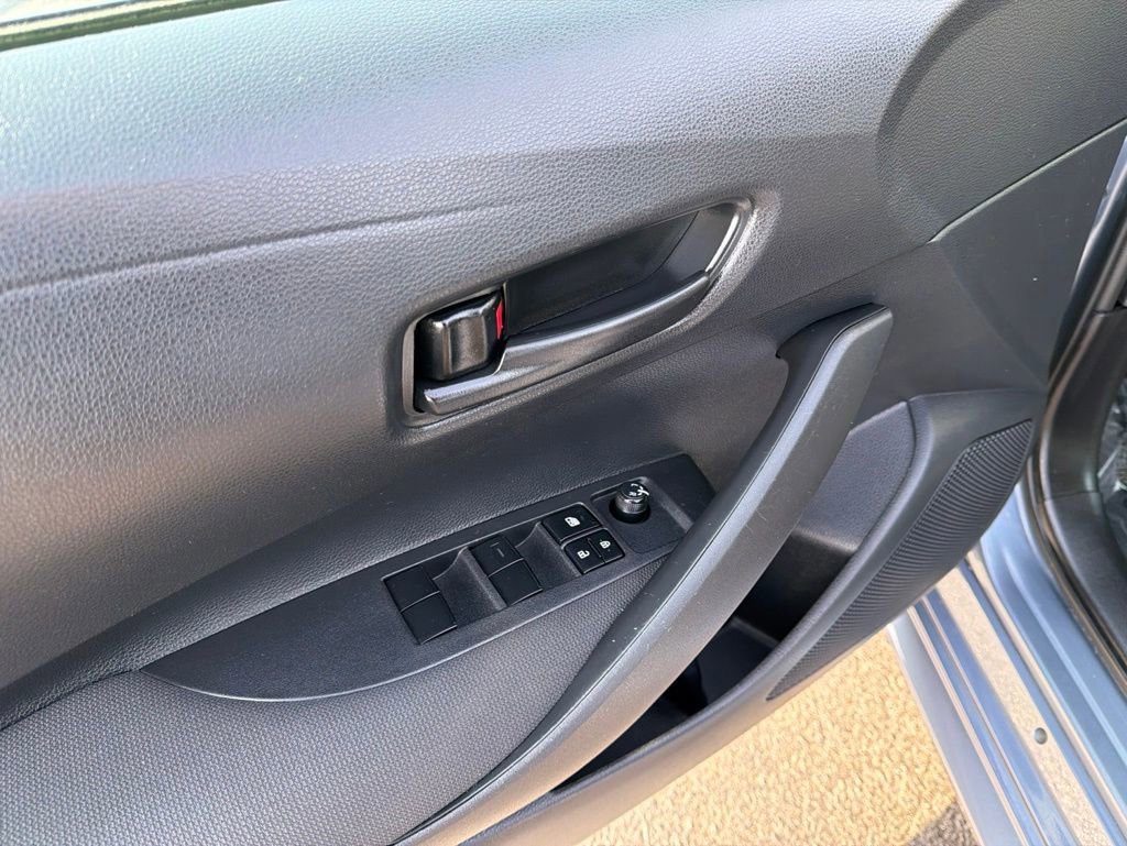 Certified 2025 Toyota Corolla LE FWD image 19