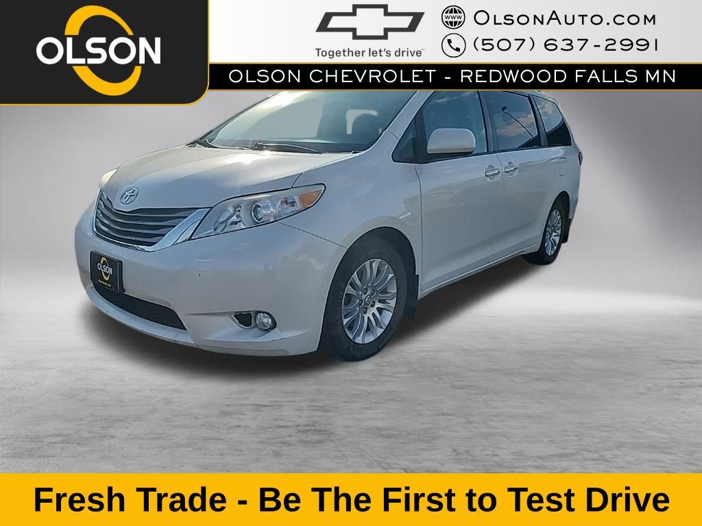 Used 2017 Toyota Sienna XLE w/ XLE Navigation Package