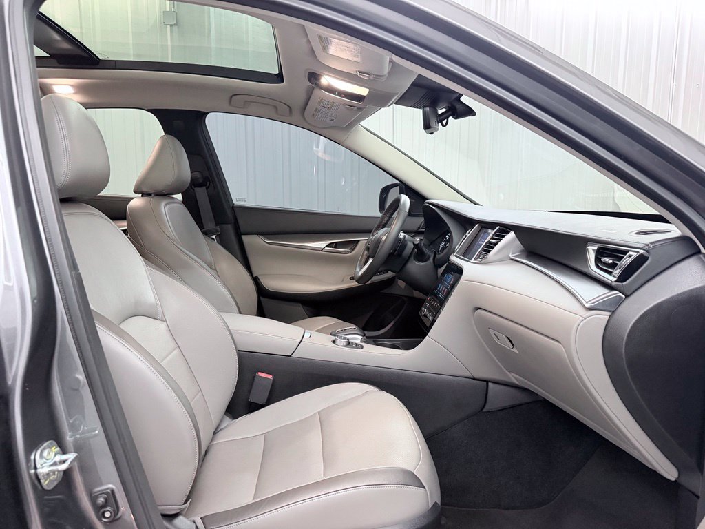 Certified 2023 INFINITI QX50 Luxe FWD image 40