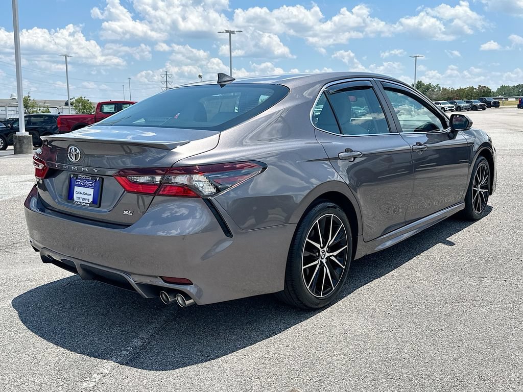 Used 2024 Toyota Camry SE FWD image 7