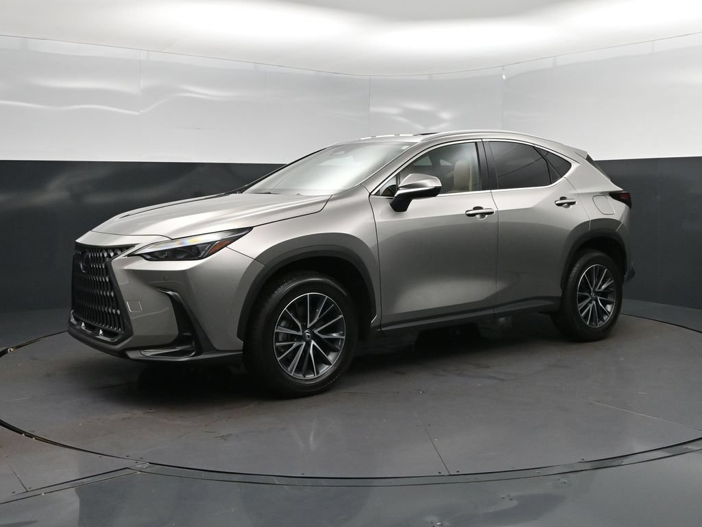 Certified 2025 Lexus NX 250 FWD w/ Towing Package (2000 Lbs) image 3