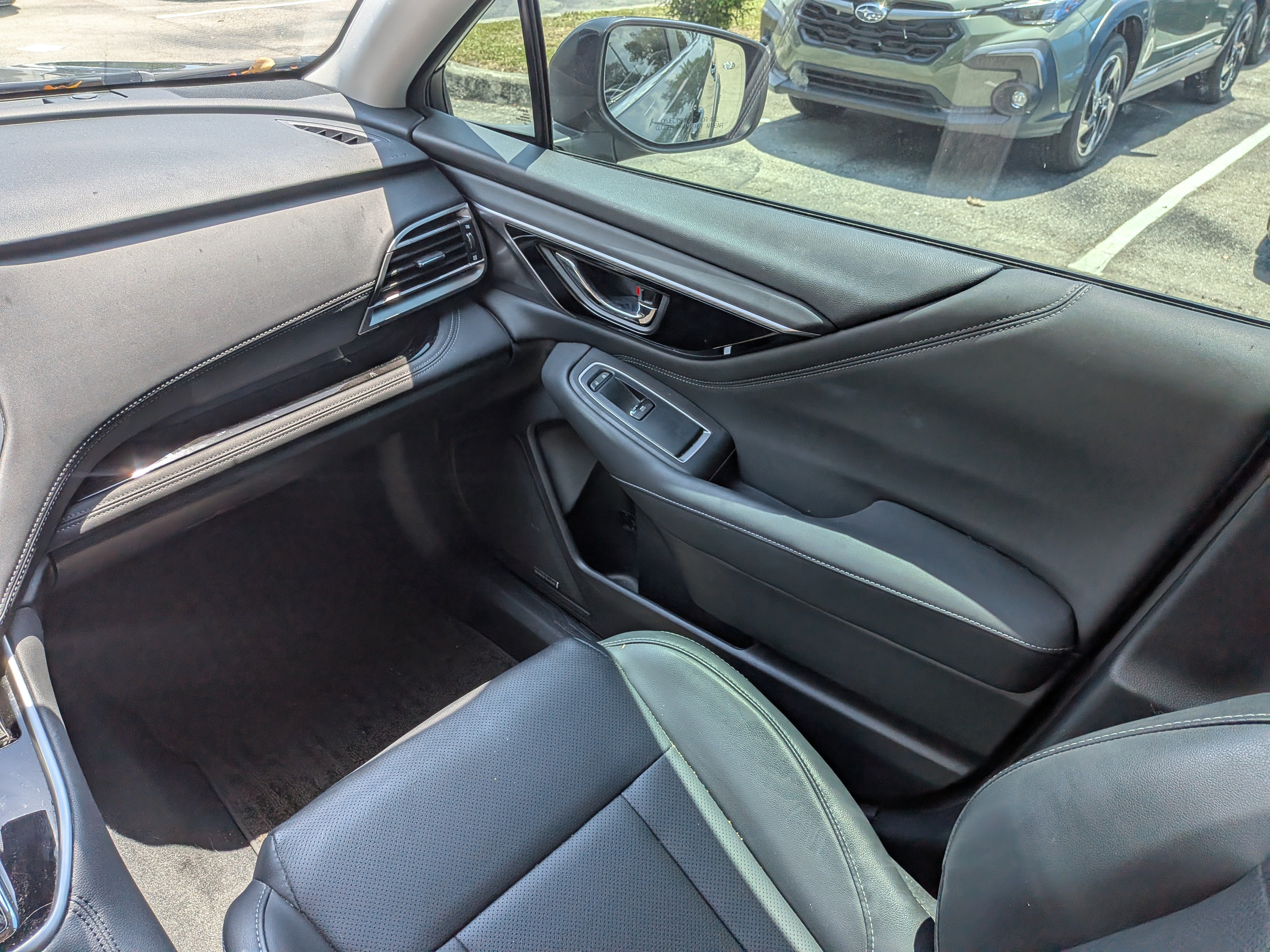 Used 2023 Subaru Outback Limited XT AWD/4WD image 18