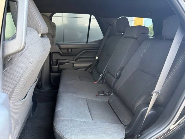 Used 2025 Toyota 4Runner SR5 AWD/4WD image 22