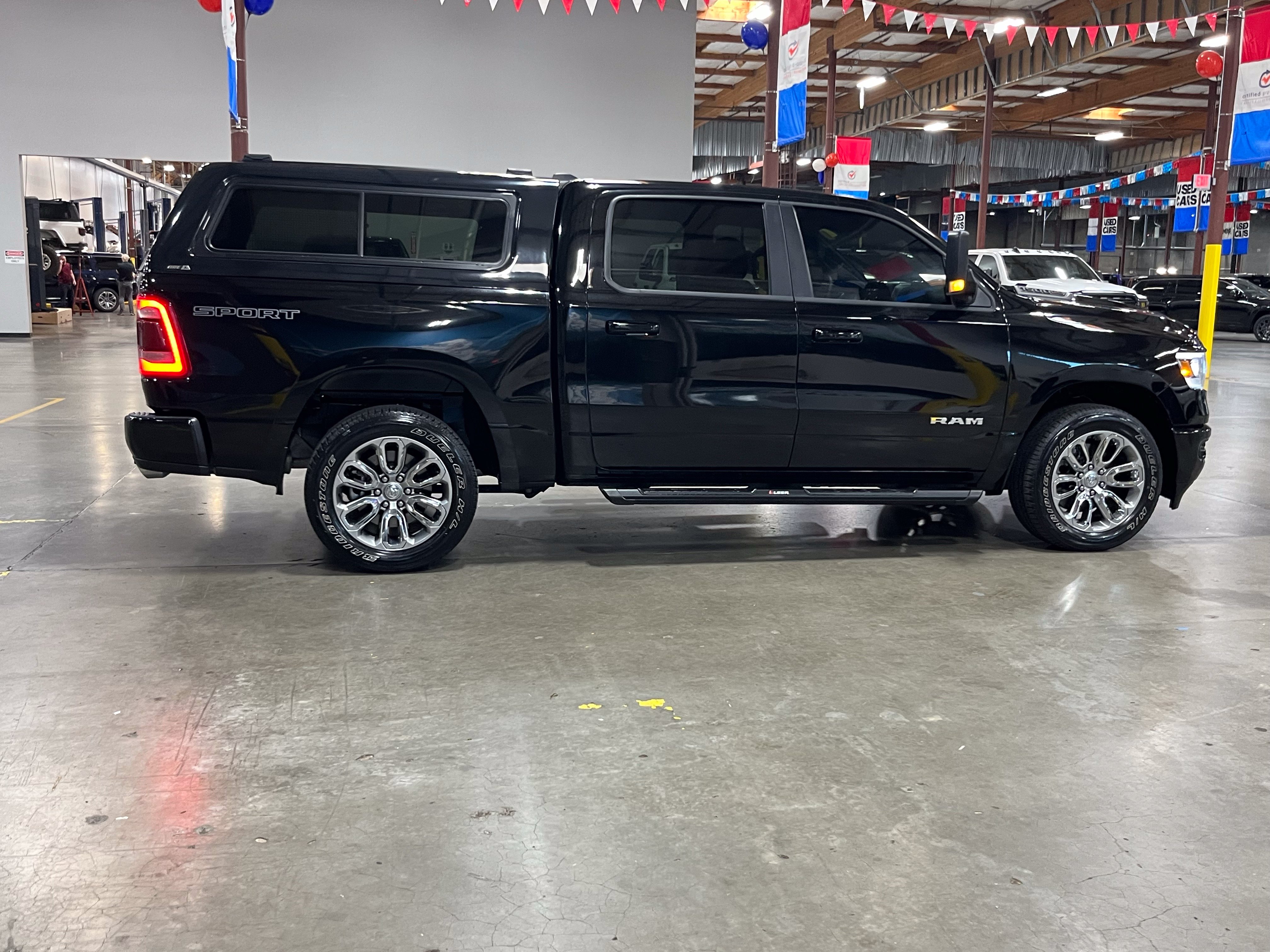 Used 2023 RAM 1500 Laramie AWD/4WD image 6