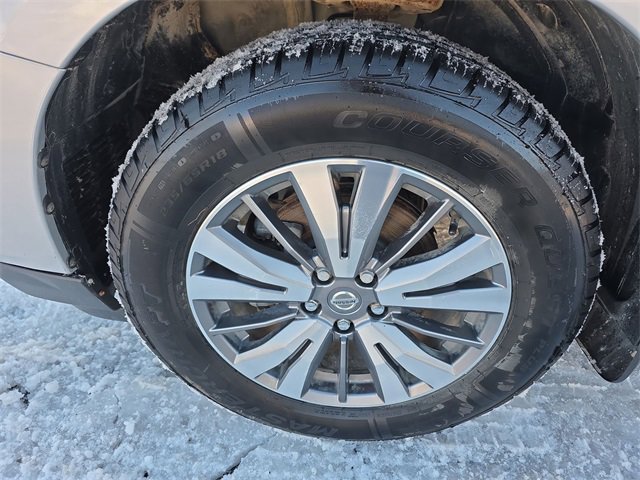 Certified 2020 Nissan Pathfinder SL image 10