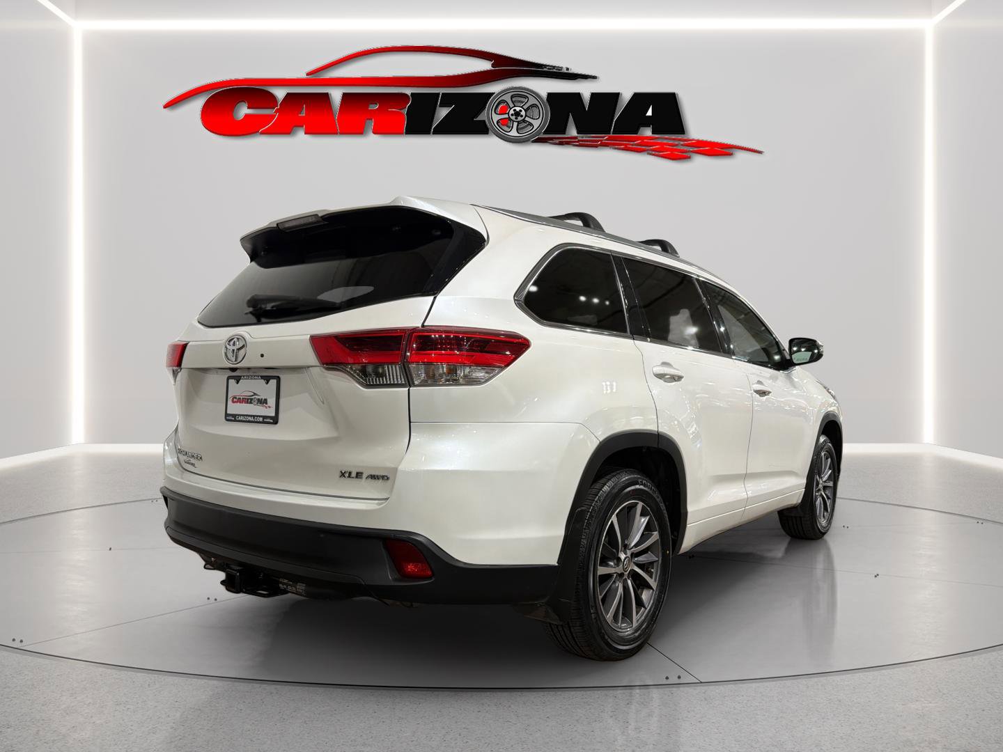 Used 2017 Toyota Highlander XLE AWD/4WD image 6