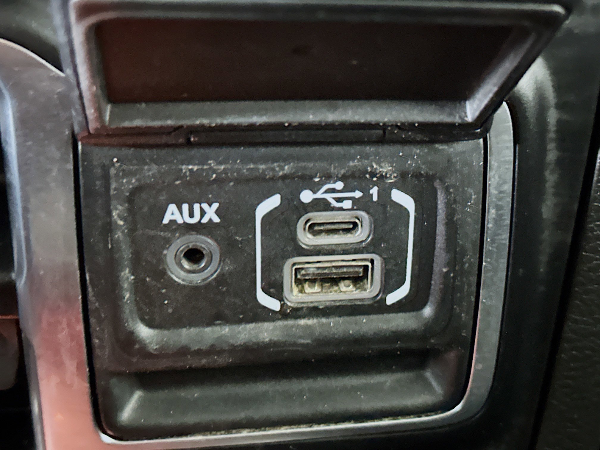 Used 2022 Jeep Wrangler Sahara w/ Cold Weather Group image 26