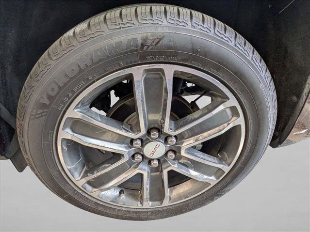 Used 2017 GMC Acadia Denali w/ Technology Package AWD/4WD image 5