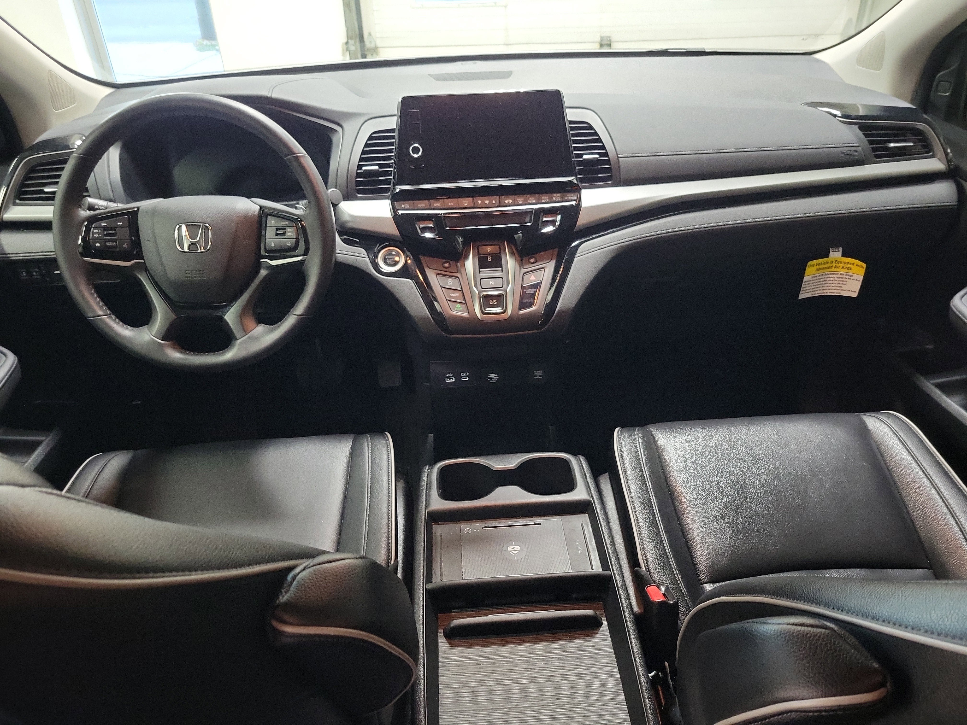 Certified 2025 Honda Odyssey Touring image 16