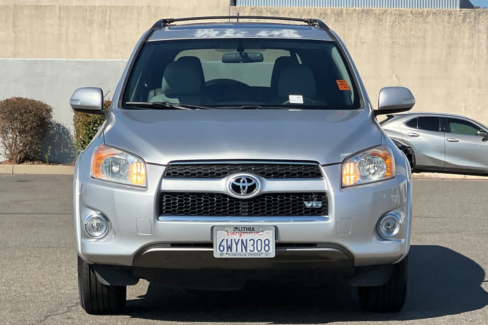 Used 2012 Toyota RAV4 Limited w/ Navigation Value Pkg AWD/4WD image 10