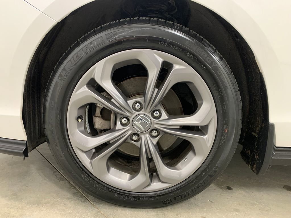 Used 2024 Honda Accord EX image 2
