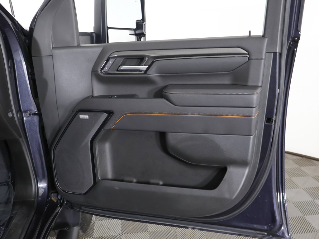 Used 2024 GMC Sierra 2500 AT4 w/ Technology Package AWD/4WD image 29