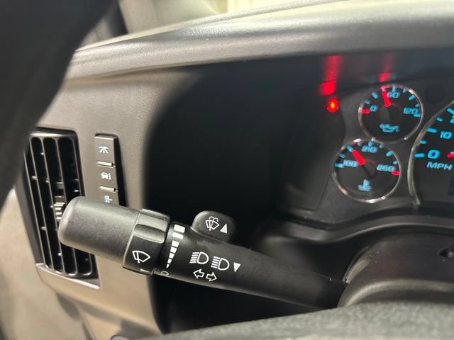 Used 2025 Chevrolet Express 2500 LT w/ LT Preferred Equipment Group RWD image 24